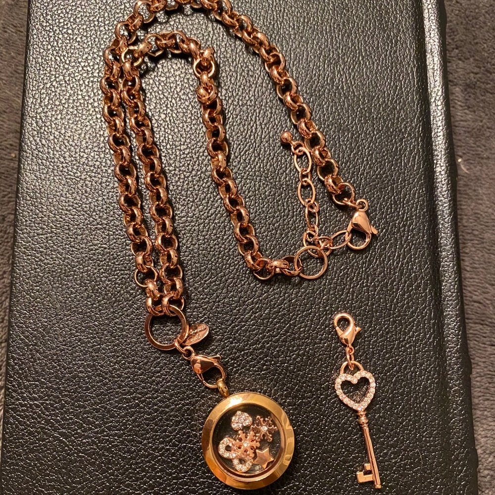 Rose gold Origami Owl necklace